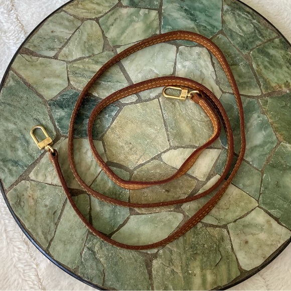 Louis Vuitton ✨HP✨ RETIRED Monogram Favorite MM - Picture 15 of 17